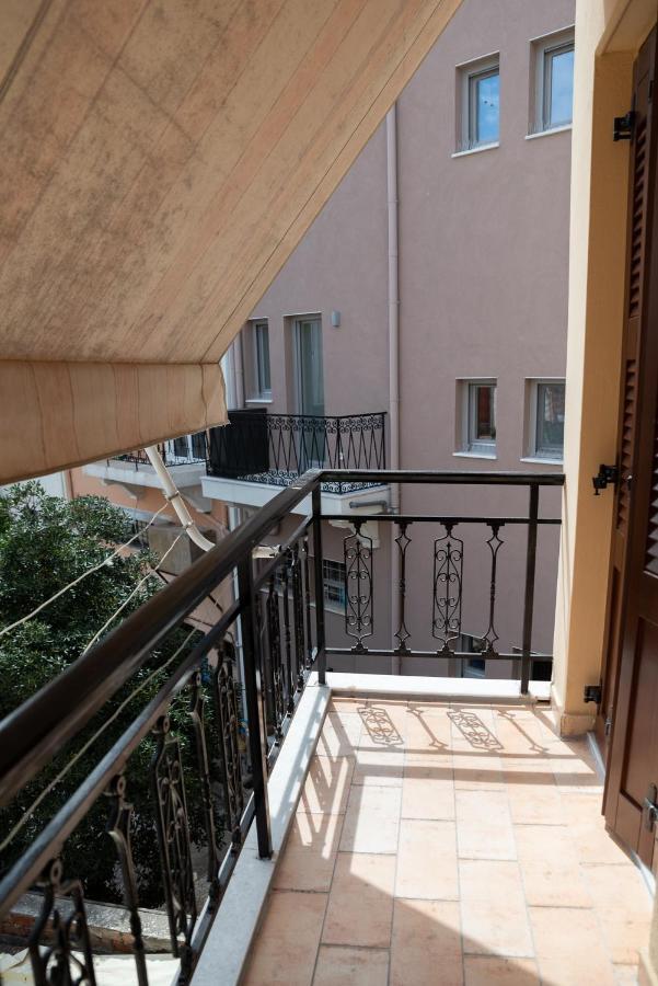 Destino Home Overlooking The Venetian Port Of Chania Chania  Bagian luar foto