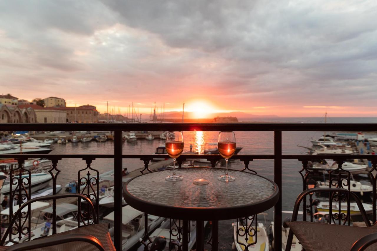 Destino Home Overlooking The Venetian Port Of Chania Chania  Bagian luar foto