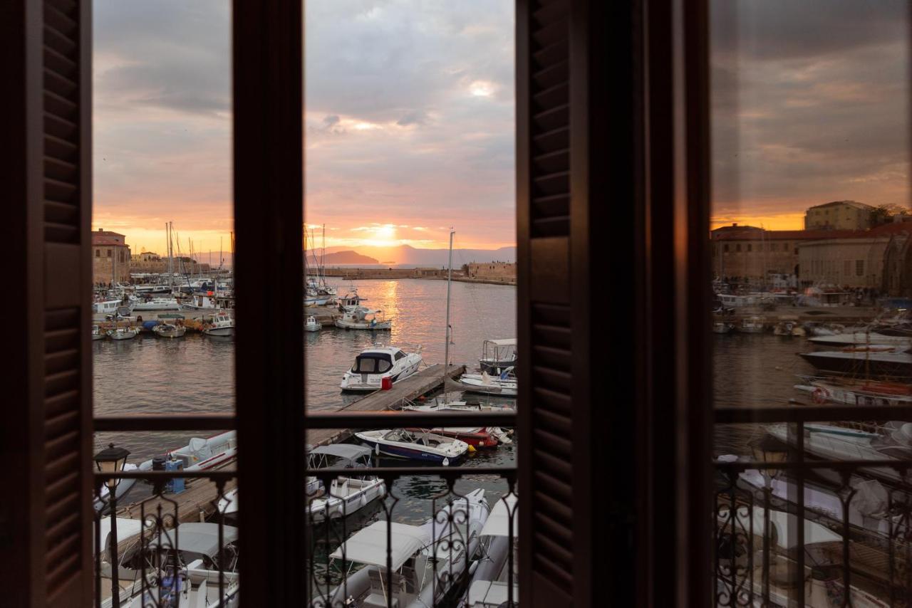 Destino Home Overlooking The Venetian Port Of Chania Chania  Bagian luar foto