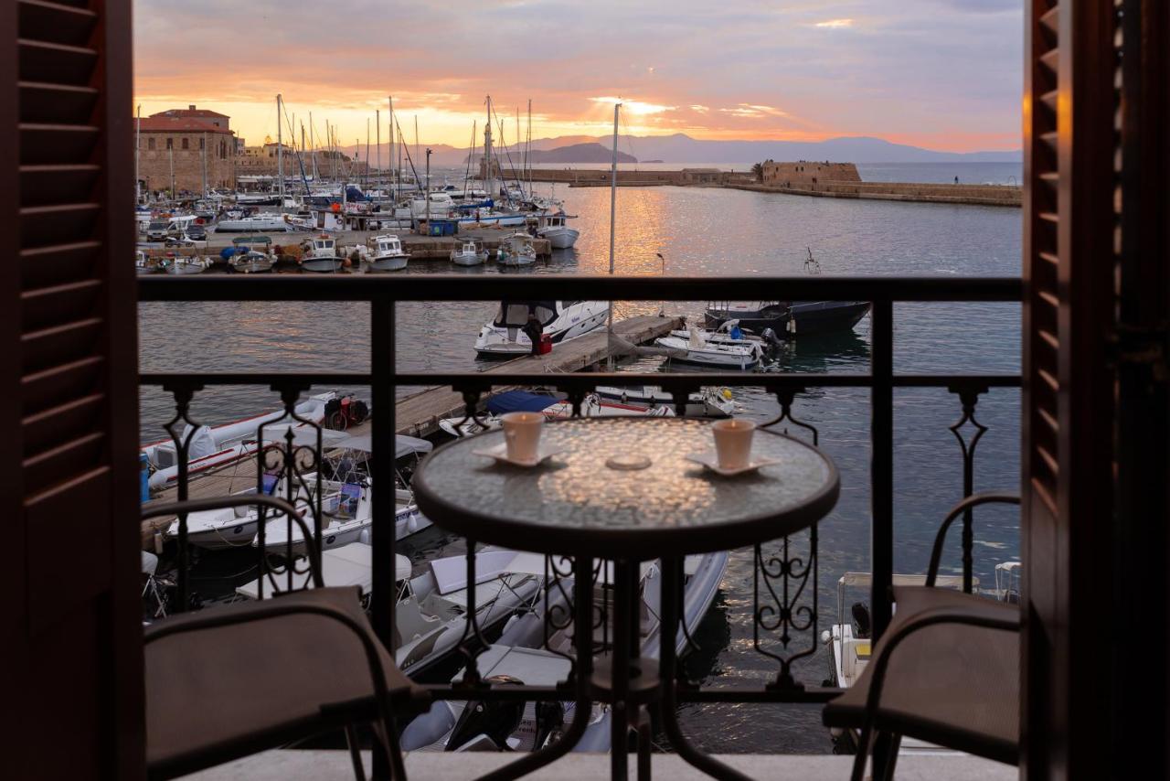 Destino Home Overlooking The Venetian Port Of Chania Chania  Bagian luar foto