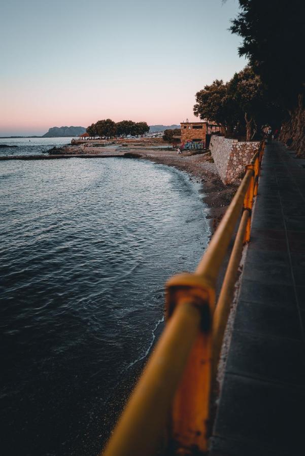 Destino Home Overlooking The Venetian Port Of Chania Chania  Bagian luar foto